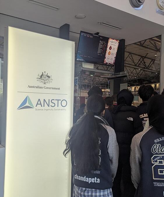 Year 12 VCE Physics excursion to Australian Synchrotron